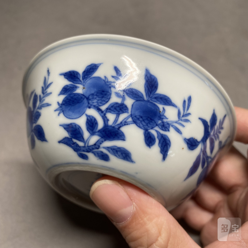 清康熙 青花三多纹卧足碗 - 图12